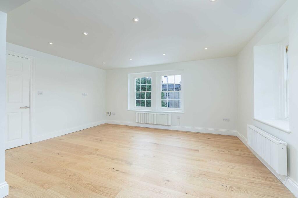 2 bed Apartment for rent in Upper Swainswick. From Reside Bath Limited - Bath
