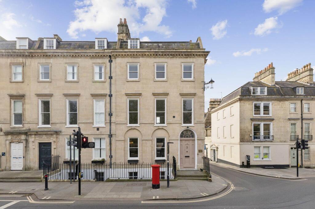 5 bed Detached for rent in Upper Swainswick. From Reside Bath Limited - Bath 5 bed Detached for rent in Upper Swainswick. From Reside Bath Limited - Bath