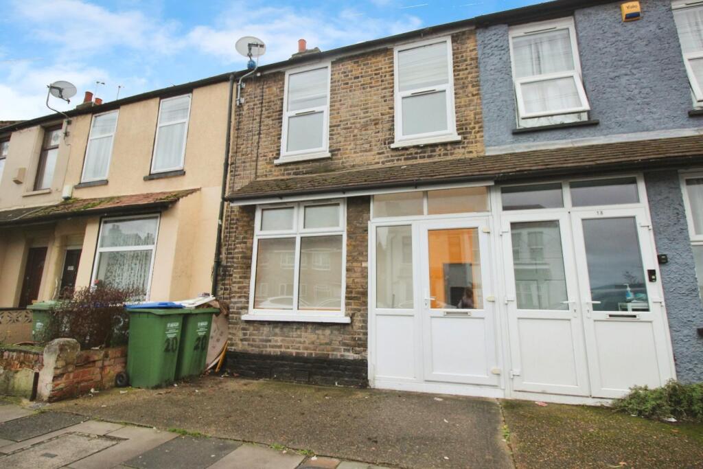 2 bed Detached for rent in London. From Hunters - Abbeywood London