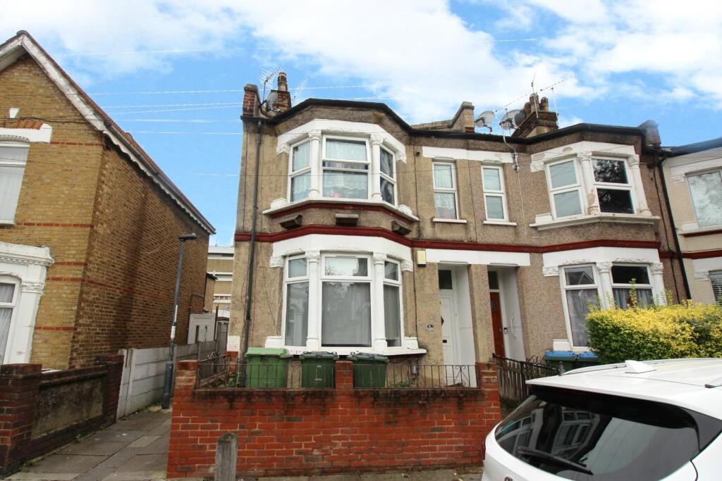 2 bed 1st Floor Flat for rent in Woolwich. From Hunters - Abbeywood London