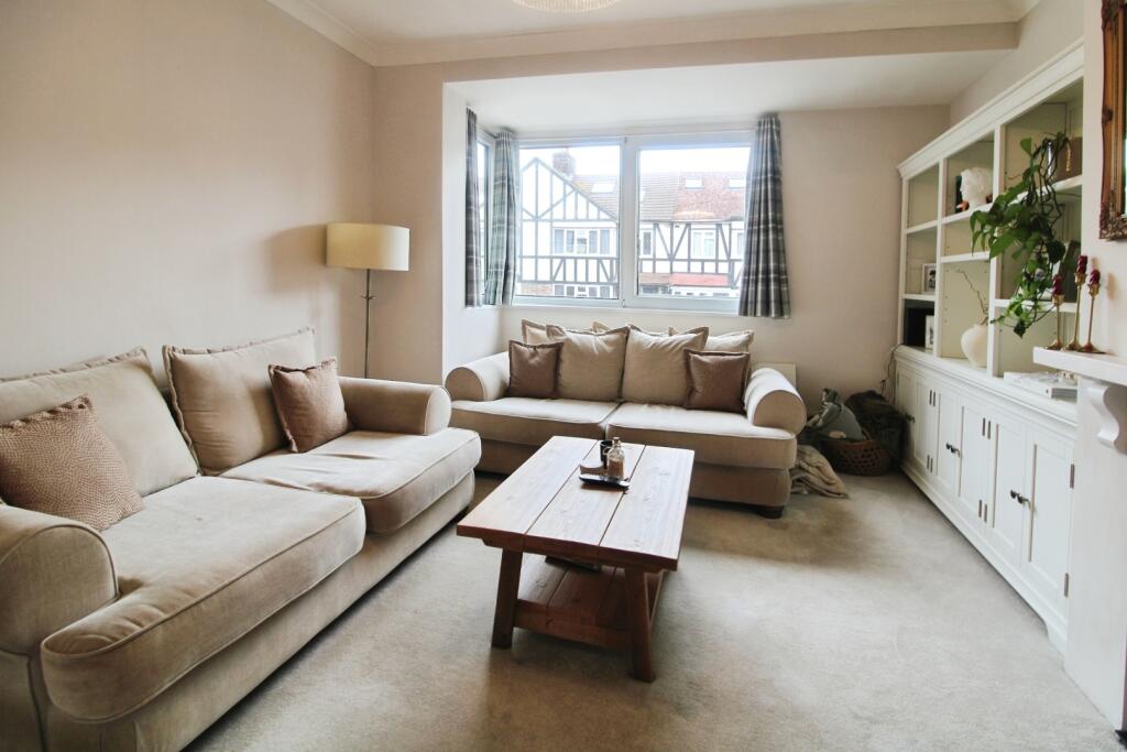 3 bed Semi Detached for rent in Erith. From Hunters - Abbeywood London
