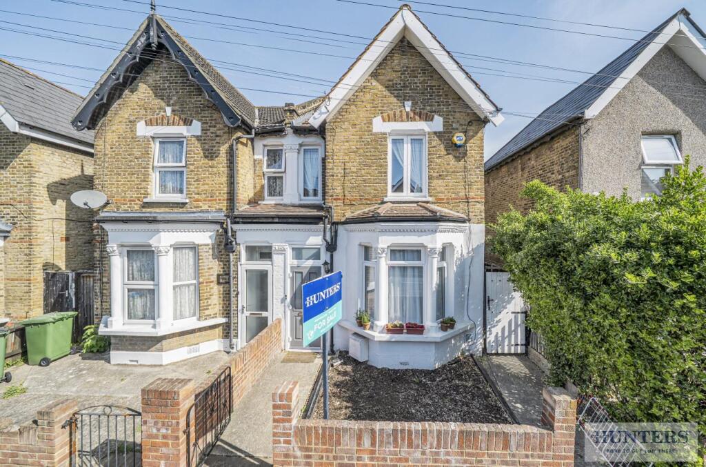 3 bed Semi Detached for rent in Woolwich. From Hunters - Abbeywood London