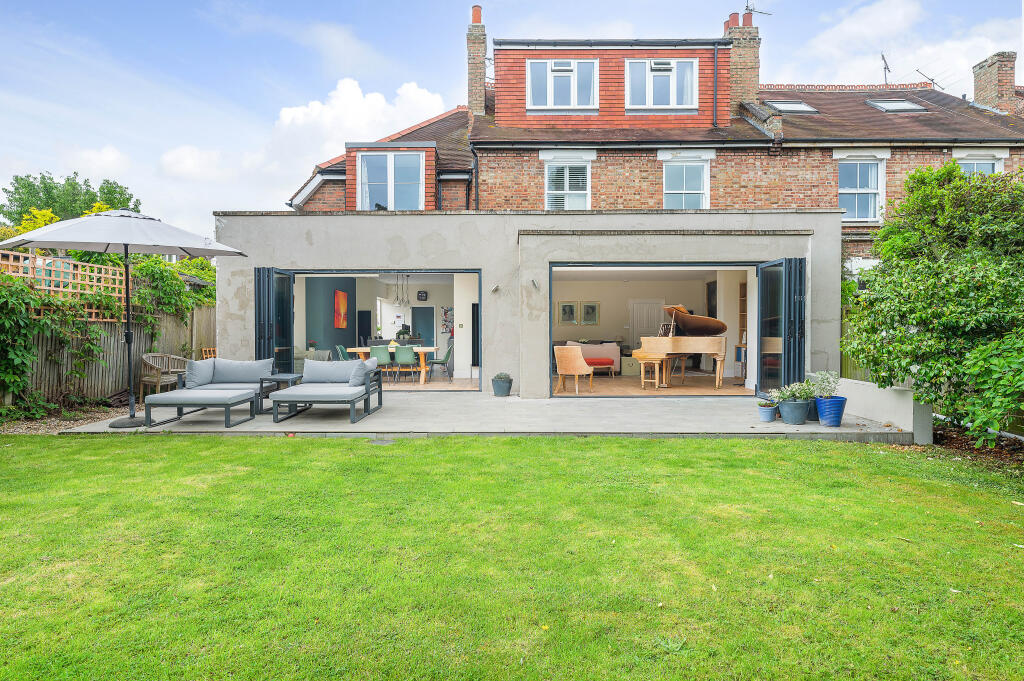 5 bed Detached House for rent in Hammersmith. From John D Wood & Co - Chiswick