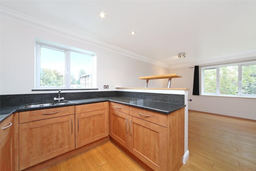 2 bed 1st Floor Flat for rent in London. From John D Wood & Co. Sales - Chiswick