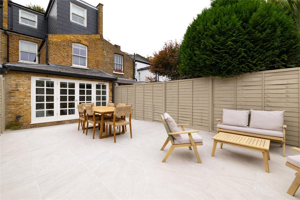 3 bed Detached for rent in London. From John D Wood & Co. Sales - Chiswick