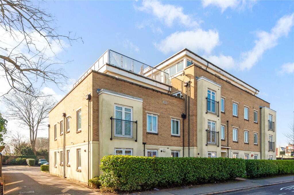 2 bed 1st Floor Flat for rent in Isleworth. From John D Wood & Co. Sales - Chiswick 2 bed 1st Floor Flat for rent in Isleworth. From John D Wood & Co. Sales - Chiswick