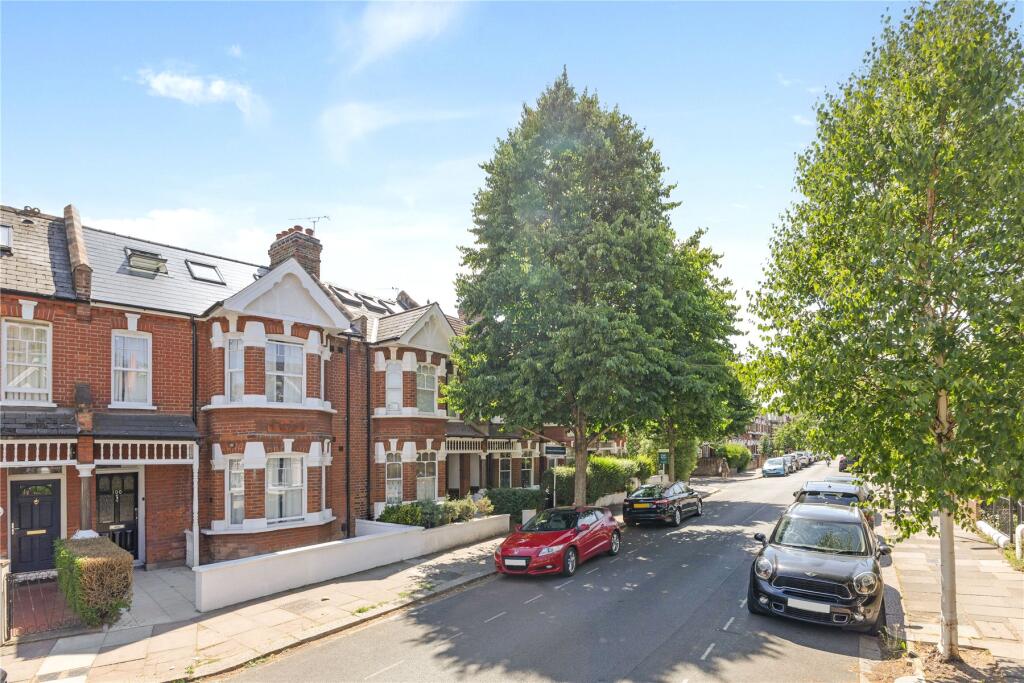 6 bed Studio for rent in London. From John D Wood & Co. Sales - Chiswick