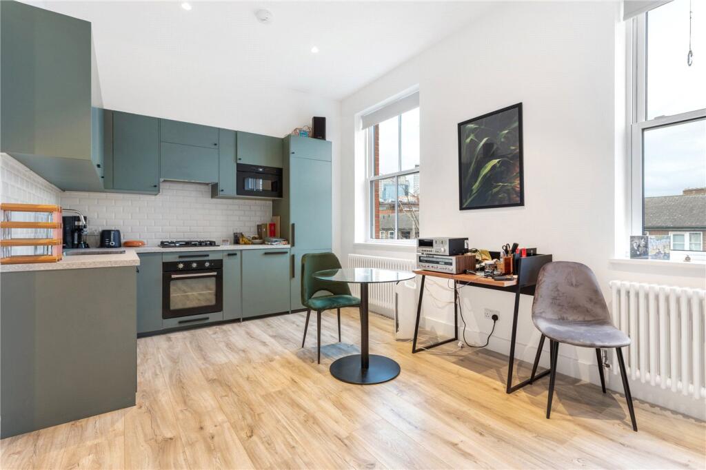 1 bed Apartment for rent in Bermondsey. From Winkworth - Kennington Sales