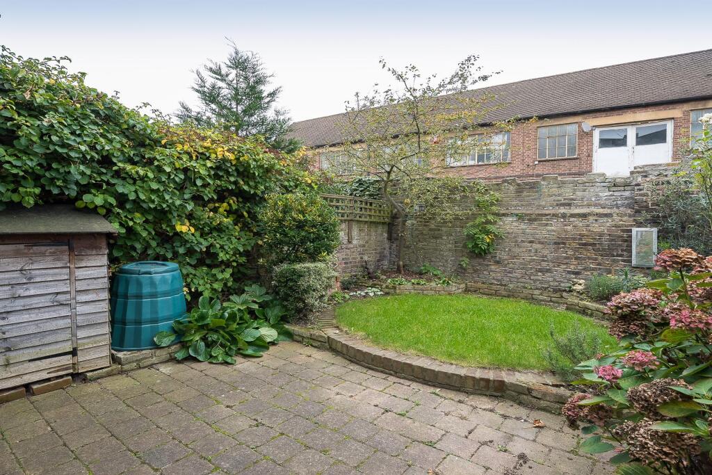 2 bed Apartment for rent in Camberwell. From Winkworth - Kennington Sales 2 bed Apartment for rent in Camberwell. From Winkworth - Kennington Sales