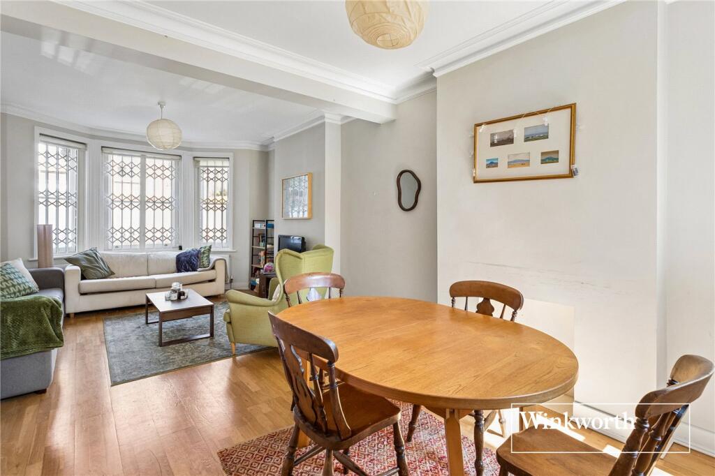 5 bed Detached for rent in Camberwell. From Winkworth - Kennington Sales