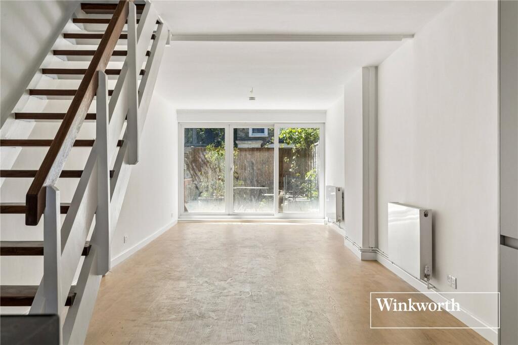 2 bed Apartment for rent in London. From Winkworth - Kennington Sales