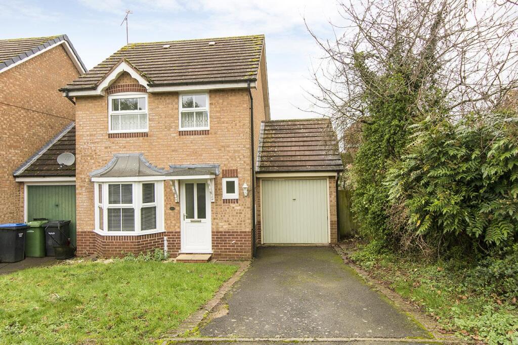3 bed Detached for rent in Lutterworth. From Adams & Jones Estate Agents - Lutterworth