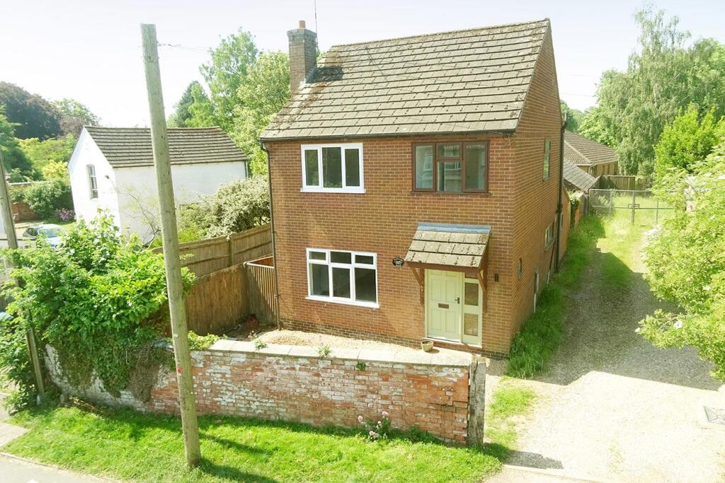 3 bed Detached for rent in Lutterworth. From Adams & Jones Estate Agents - Lutterworth