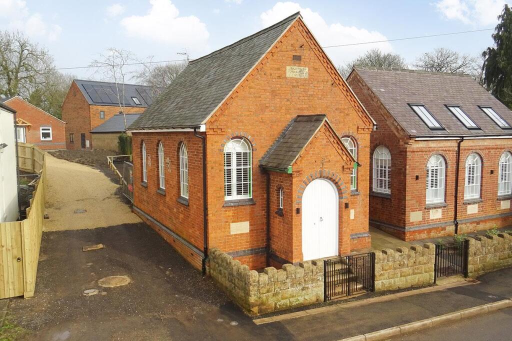 1 bed Detached for rent in Lutterworth. From Adams & Jones Estate Agents - Lutterworth