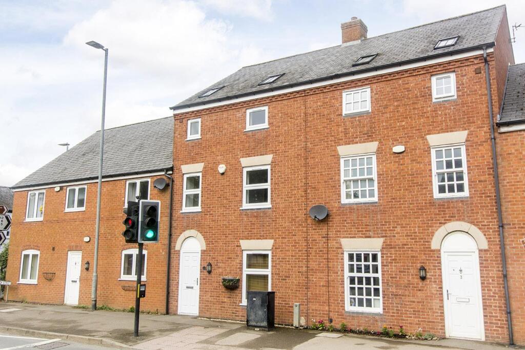 4 bed Town House for rent in Husbands Bosworth. From Adams & Jones Estate Agents - Market Harborough 4 bed Town House for rent in Husbands Bosworth. From Adams & Jones Estate Agents - Market Harborough