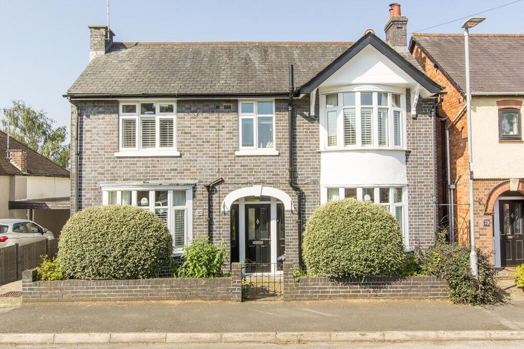 5 bed Detached for rent in Market Harborough. From Adams & Jones Estate Agents - Market Harborough 5 bed Detached for rent in Market Harborough. From Adams & Jones Estate Agents - Market Harborough