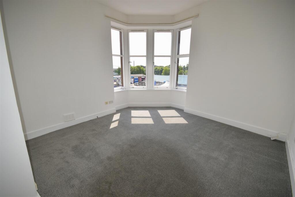 2 bed 1st Floor Flat for rent in Clydebank. From Clydebank Estate Agents - Clydebank
