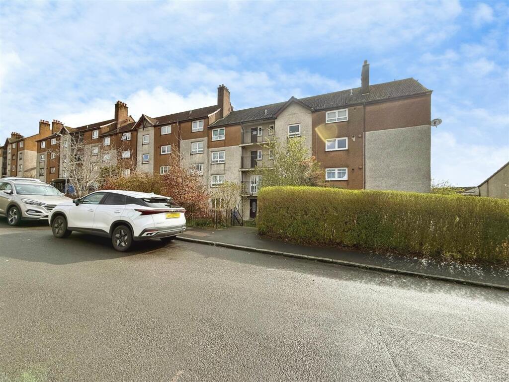 3 bed 1st Floor Flat for rent in Clydebank. From Clydebank Estate Agents - Clydebank 3 bed 1st Floor Flat for rent in Clydebank. From Clydebank Estate Agents - Clydebank