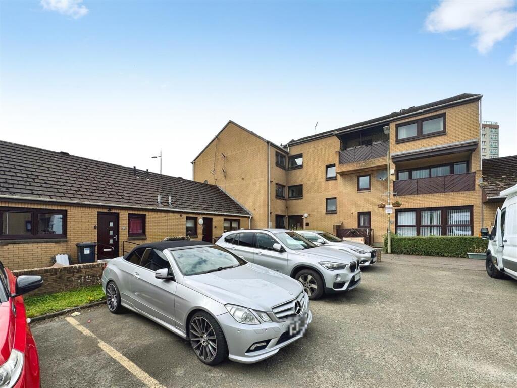 2 bed 1st Floor Flat for rent in Clydebank. From Clydebank Estate Agents - Clydebank