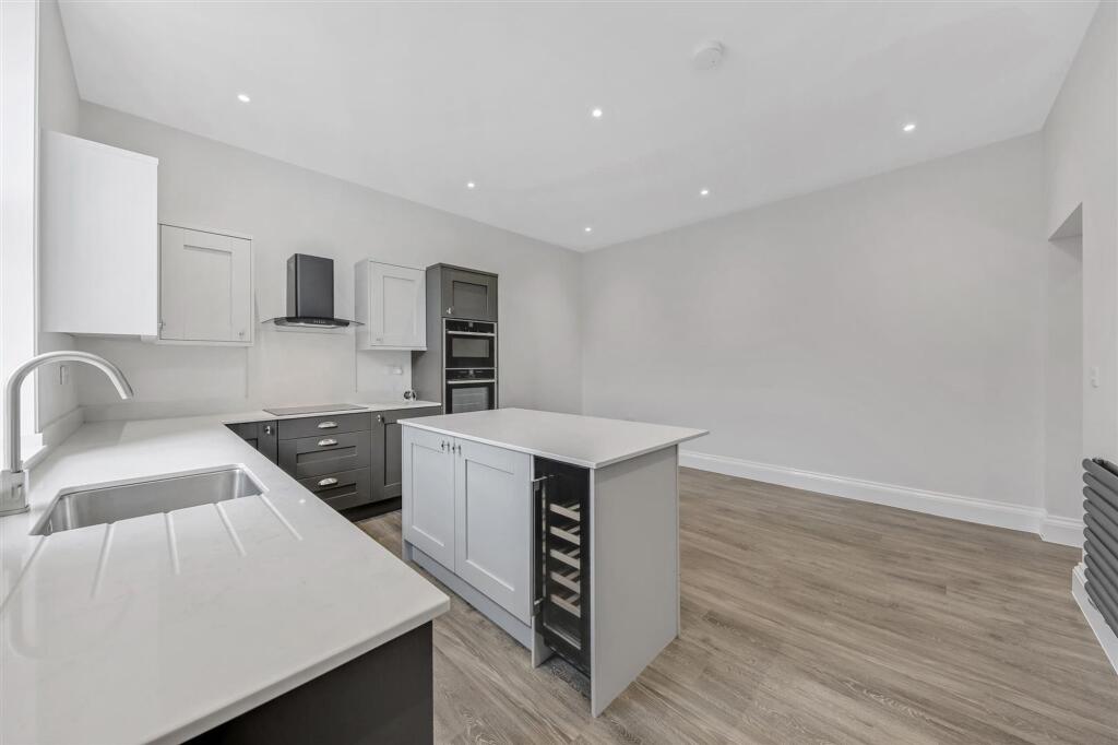 1 bed Apartment for rent in Chesterfield. From Pinewood Properties - Chesterfield