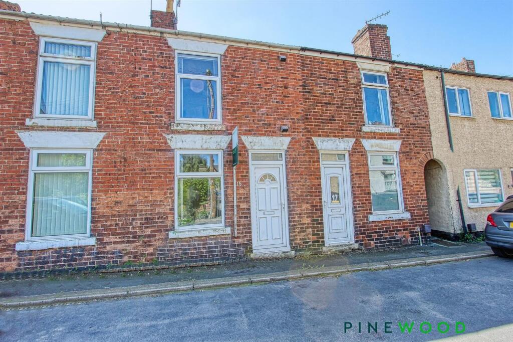 2 bed Mid Terraced House for rent in Brimington. From Pinewood Properties - Chesterfield