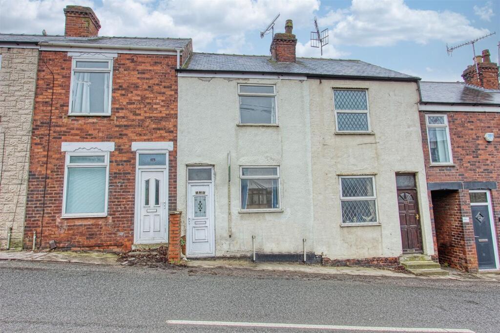 2 bed Mid Terraced House for rent in Brimington. From Pinewood Properties - Chesterfield