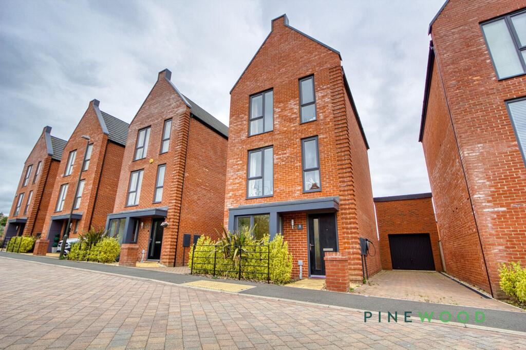 3 bed Detached for rent in Grassmoor. From Pinewood Properties - Chesterfield