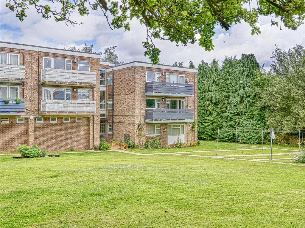 1 bed Apartment for rent in Chesterfield. From Pinewood Properties - Chesterfield 1 bed Apartment for rent in Chesterfield. From Pinewood Properties - Chesterfield