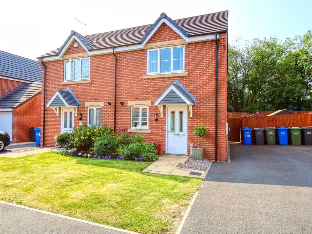 2 bed Semi Detached for rent in Upper Newbold. From Pinewood Properties - Chesterfield