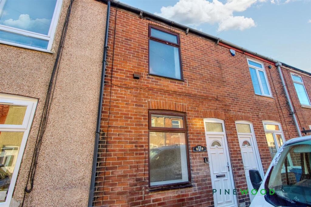 2 bed Mid Terraced House for rent in Chesterfield. From Pinewood Properties - Chesterfield