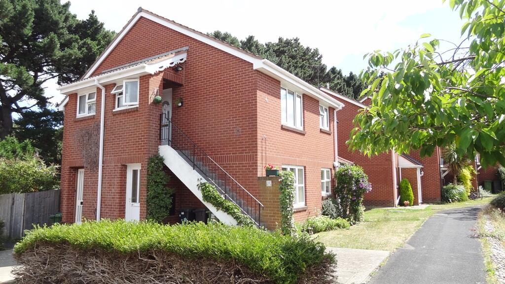 4 bed Studio for rent in Hedge End. From Blue Bubble Lettings - Southampton 4 bed Studio for rent in Hedge End. From Blue Bubble Lettings - Southampton