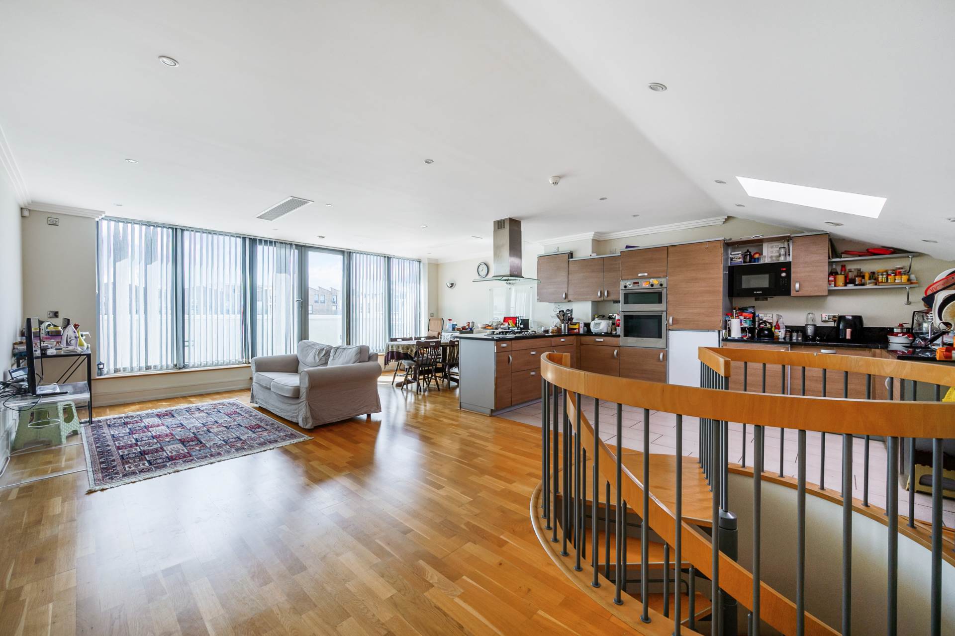 3 bed Apartment for rent in Brentford. From Xavi & Co