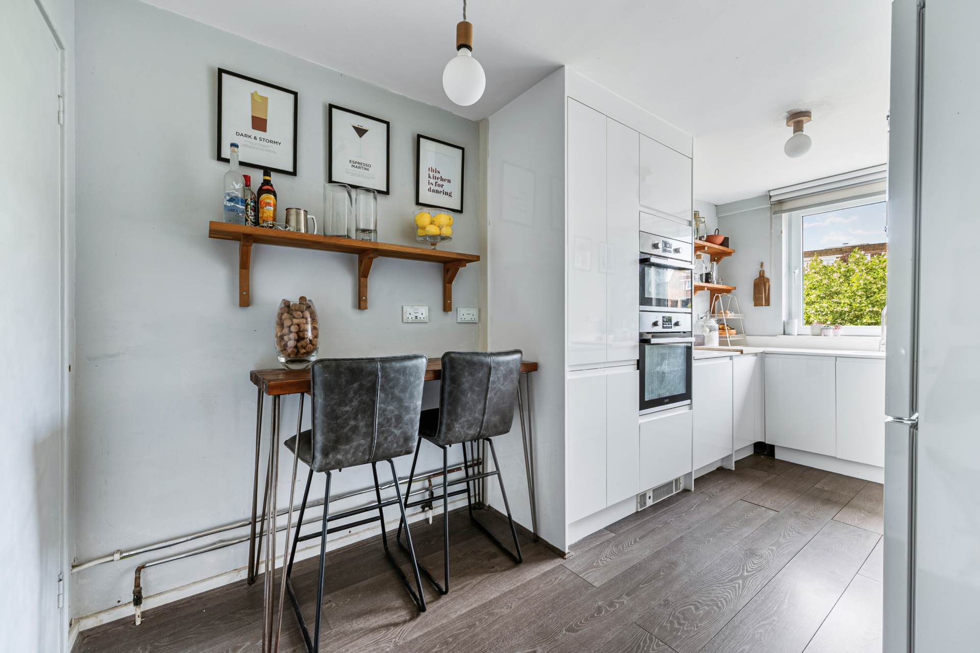 2 bed Apartment for rent in Brentford. From Xavi & Co