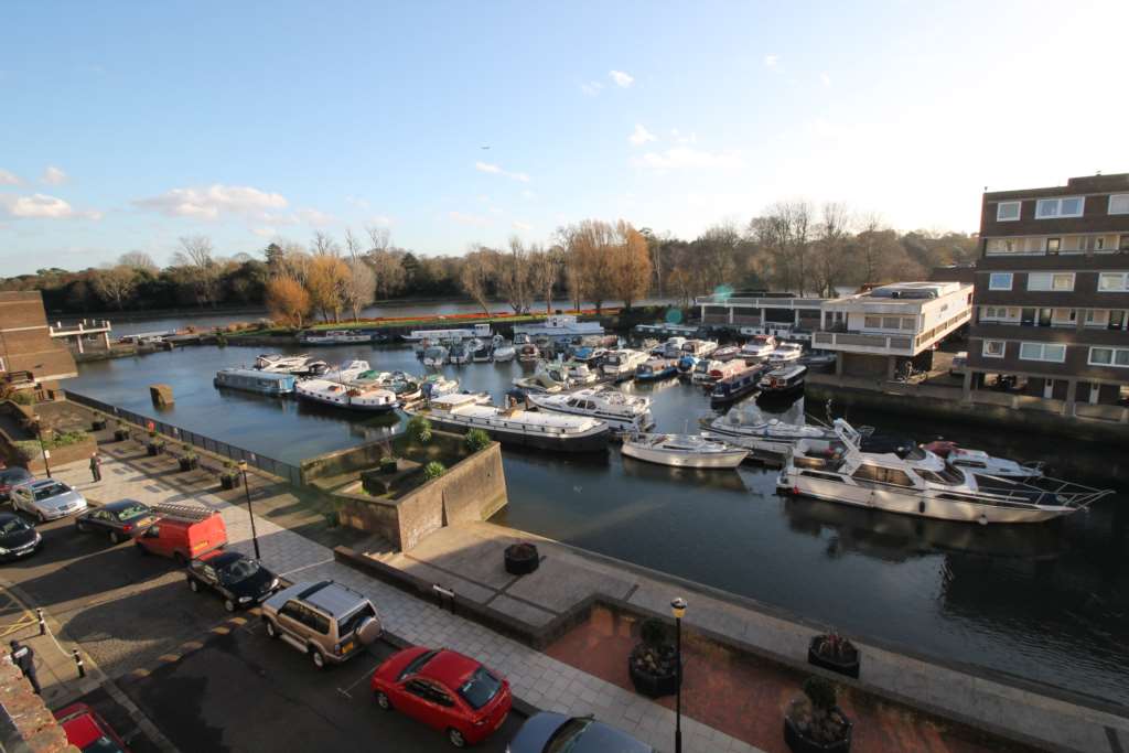 1 bed Apartment for rent in Brentford. From Xavi & Co 1 bed Apartment for rent in Brentford. From Xavi & Co