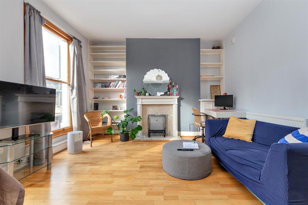 2 bed Apartment for rent in London. From Day Morris - Hampstead