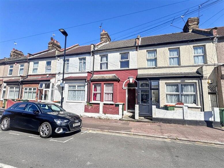 4 bed Detached for rent in East Ham. From David Daniels - Stratford