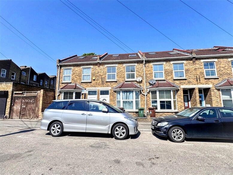 3 bed Detached for rent in Leyton. From David Daniels - Stratford