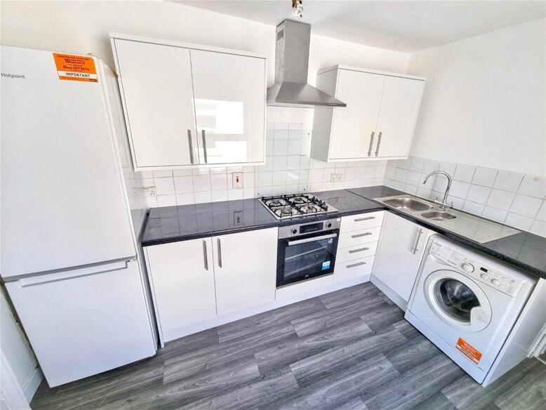 2 bed 1st Floor Flat for rent in East Ham. From David Daniels - Stratford