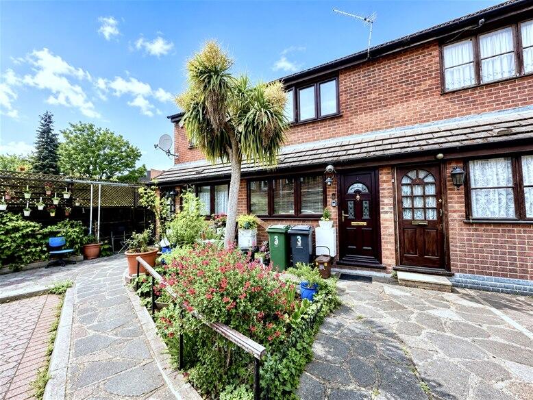 1 bed Detached for rent in Leyton. From David Daniels - Stratford