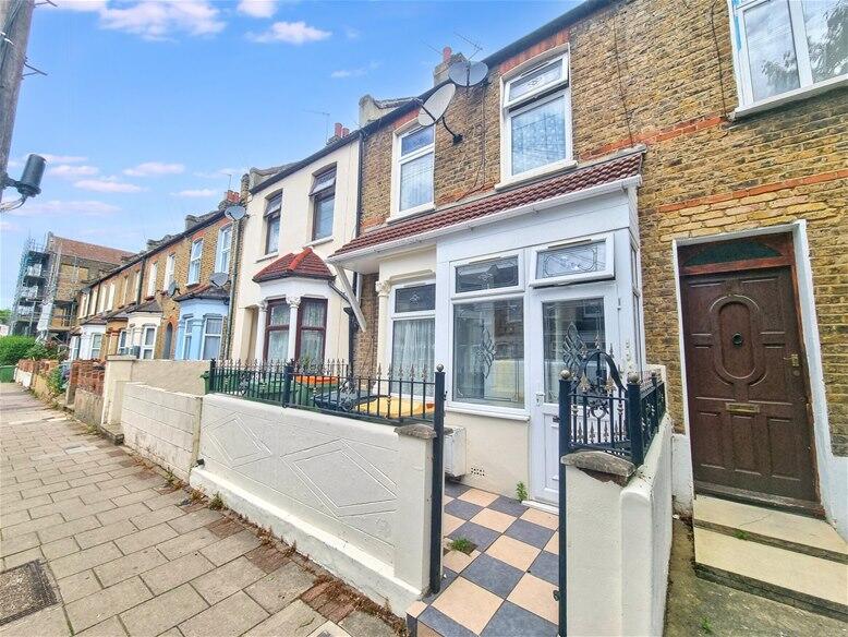 2 bed 1st Floor Flat for rent in West Ham. From David Daniels - Stratford