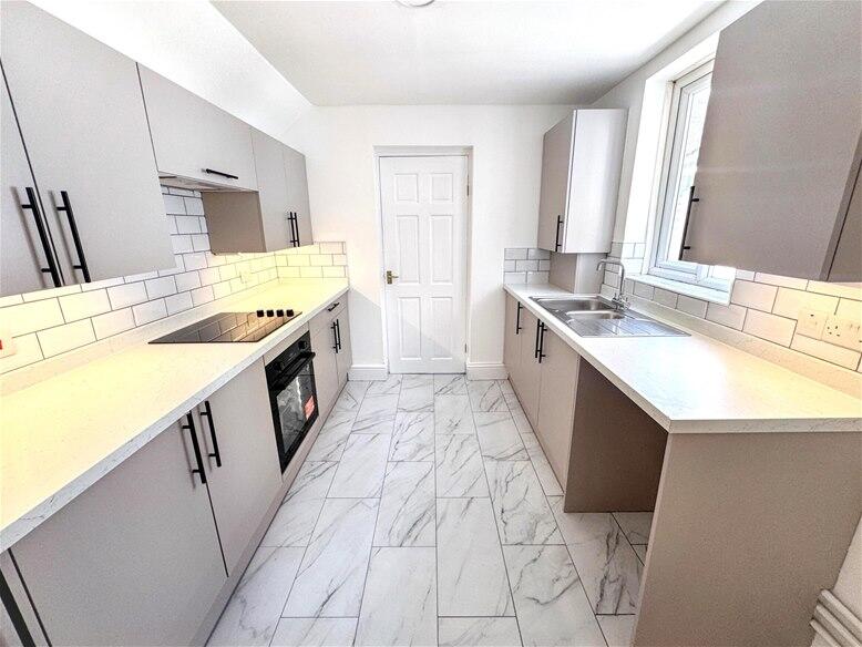 4 bed Detached for rent in East Ham. From David Daniels - Stratford 4 bed Detached for rent in East Ham. From David Daniels - Stratford