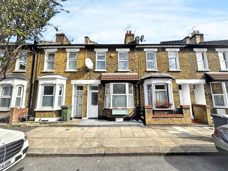 2 bed Detached for rent in Stratford. From David Daniels - Stratford