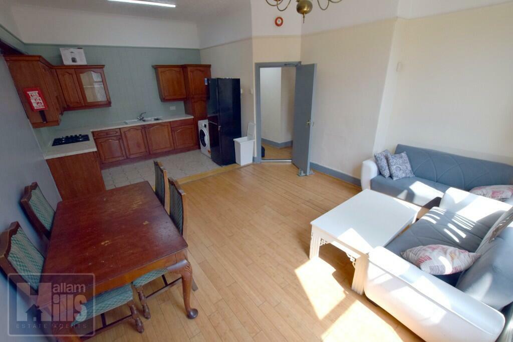 3 bed Apartment for rent in Sheffield. From Hallam Hills ltd - Sheffield