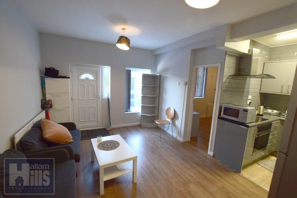 3 bed 1st Floor Flat for rent in Dungworth. From Hallam Hills ltd - Sheffield 3 bed 1st Floor Flat for rent in Dungworth. From Hallam Hills ltd - Sheffield
