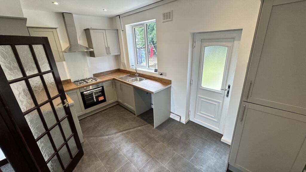 2 bed Mid Terraced House for rent in Sheffield. From Hallam Hills ltd - Sheffield