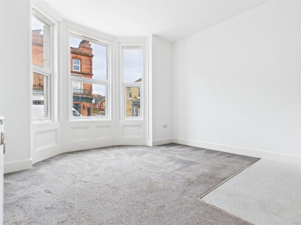 0 bed Studio for rent in Worthing. From Harringtons Lettings - Hove