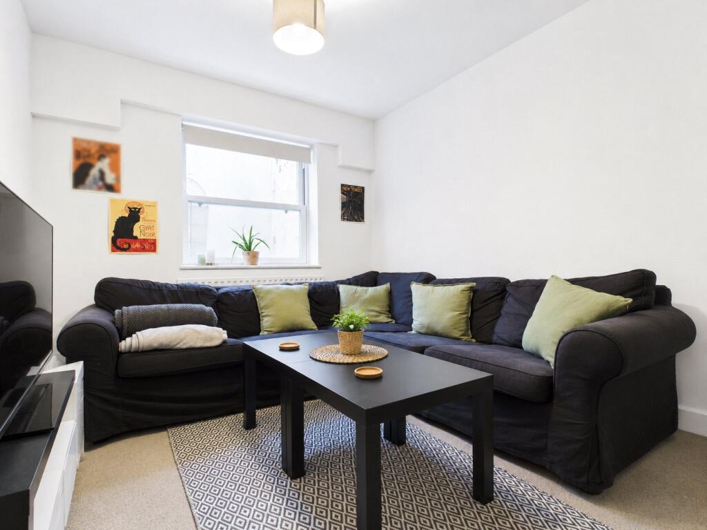 2 bed Apartment for rent in Brighton and Hove. From Harringtons Lettings - Hove 2 bed Apartment for rent in Brighton and Hove. From Harringtons Lettings - Hove