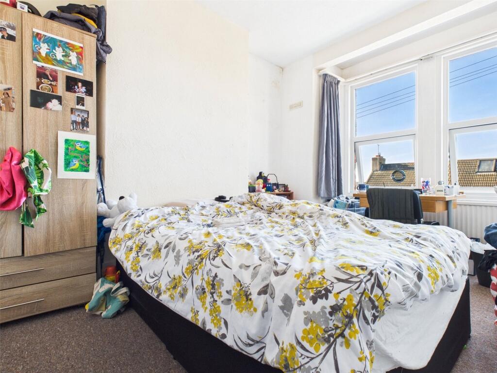 1 bed Mid Terraced House for rent in Brighton and Hove. From Harringtons Lettings - Hove 1 bed Mid Terraced House for rent in Brighton and Hove. From Harringtons Lettings - Hove