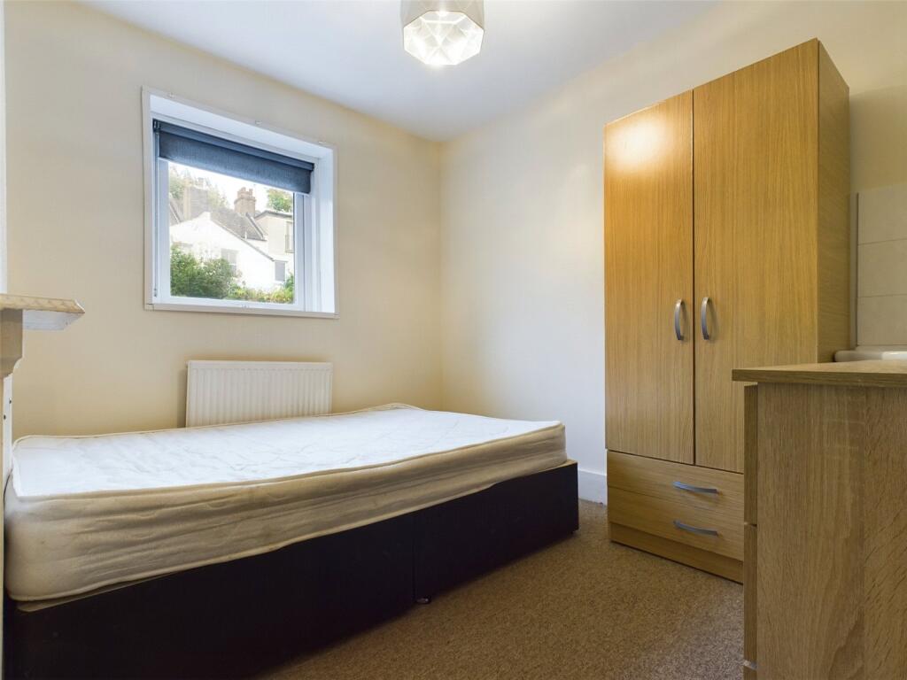 1 bed Mid Terraced House for rent in Brighton and Hove. From Harringtons Lettings - Hove
