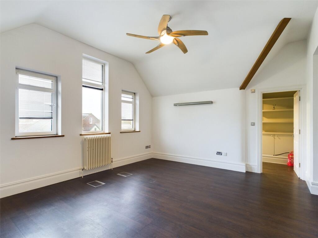 2 bed Apartment for rent in Portslade-by-Sea. From Harringtons Lettings - Hove 2 bed Apartment for rent in Portslade-by-Sea. From Harringtons Lettings - Hove